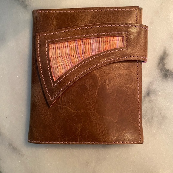 Ladies Wallet - Picture 2 of 6